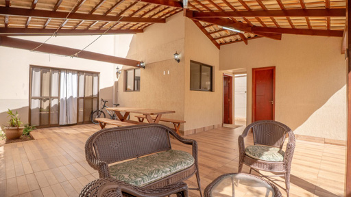 Casa 3 Quartos em frente à praça à venda, Loteamento Portal do Sol 1, Goiânia - Foto