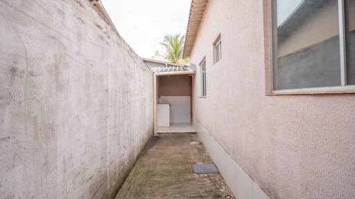Casa em lote de 500 m2 com mais duas construções a venda Vila Itatiaia, Goiânia, GO - Foto
