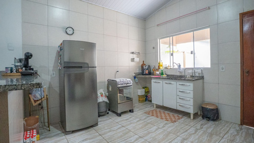 Casa em lote de 500 m2 com mais duas construções a venda Vila Itatiaia, Goiânia, GO - Foto