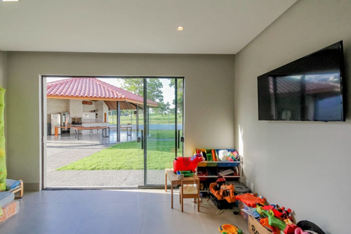 Casa Térrea com 4 quartos para venda ou Locação na Reserva da Coroa no Condomínio Portal do Sol Green em Goiânia - Foto