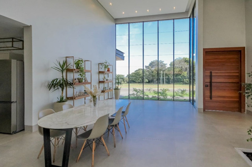 Casa Térrea com 4 quartos para venda ou Locação na Reserva da Coroa no Condomínio Portal do Sol Green em Goiânia - Foto