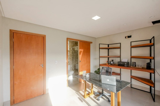 Casa Térrea com 4 quartos para venda ou Locação na Reserva da Coroa no Condomínio Portal do Sol Green em Goiânia - Foto