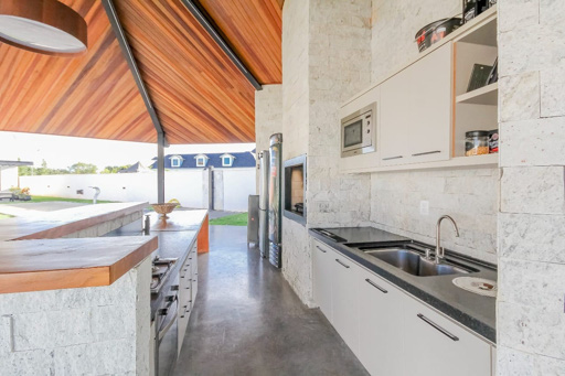 Casa Térrea com 4 quartos para venda ou Locação na Reserva da Coroa no Condomínio Portal do Sol Green em Goiânia - Foto