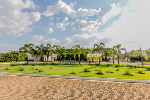 Casa Térrea com 4 quartos para venda ou Locação na Reserva da Coroa no Condomínio Portal do Sol Green em Goiânia - Foto