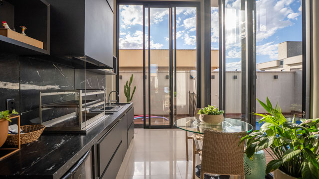 Casa térrea à venda no Portal do Sol Green | Mobiliada e já gerando renda não aceita Permuta - Foto