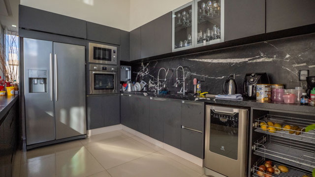Casa térrea à venda no Portal do Sol Green | Mobiliada e já gerando renda não aceita Permuta - Foto