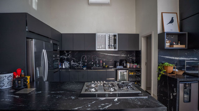 Casa térrea à venda no Portal do Sol Green | Mobiliada e já gerando renda não aceita Permuta - Foto