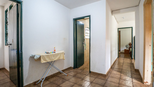 Sobrado 3 suítes Setor Sul ao lado de praça com 270m² e 4 vagas - Foto