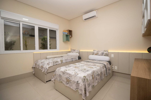 Casa térrea mobiliada para venda 4 suítes Portal do Sol Green . - Foto