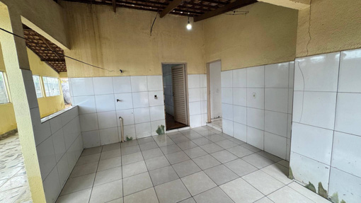 Casa com quintal amplo na Vila Oliveira – Espaço e localização prática para o dia a di - Foto