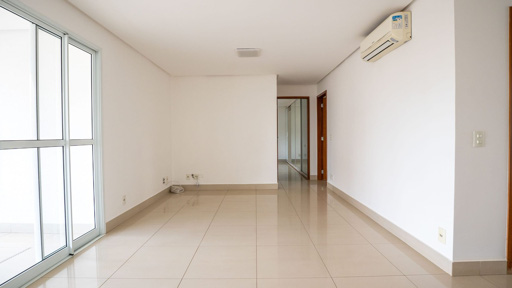 Apartamento com 3 suítes completas andar baixo ao lado da Praça do Ipê no Setor Bueno - Foto