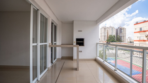 Apartamento com 3 suítes completas andar baixo ao lado da Praça do Ipê no Setor Bueno - Foto