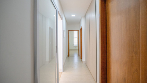 Casa térrea para locação no Portal do Sol Green | 4 suítes, piscina aquecida e pronta para morar - Foto
