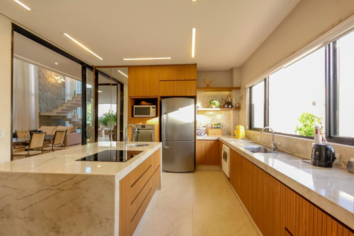 Casa 4 suítes a venda no condomínio fechado Portal do Sol Green em Goiânia. - Foto