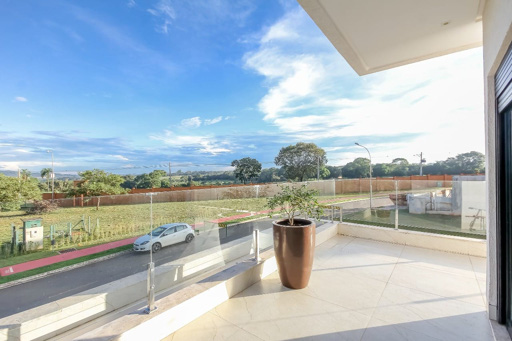 Casa 4 suítes a venda no condomínio fechado Portal do Sol Green em Goiânia. - Foto
