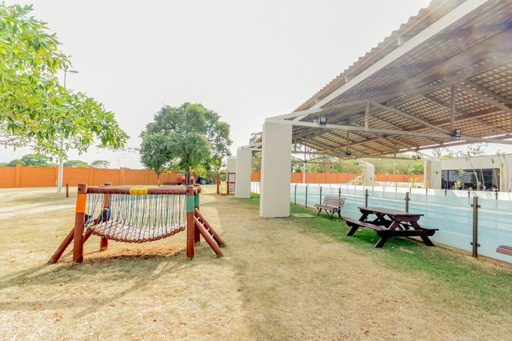 Casa 4 suítes a venda no condomínio fechado Portal do Sol Green em Goiânia. - Foto