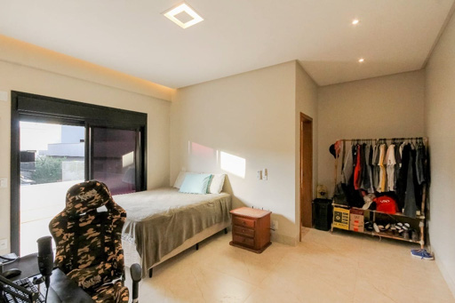 Casa 4 suítes a venda no condomínio fechado Portal do Sol Green em Goiânia. - Foto