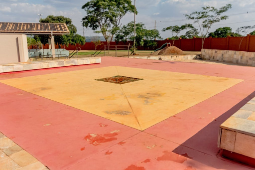 Casa 4 suítes a venda no condomínio fechado Portal do Sol Green em Goiânia. - Foto