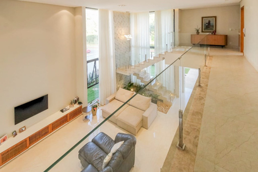 Casa 4 suítes a venda no condomínio fechado Portal do Sol Green em Goiânia. - Foto