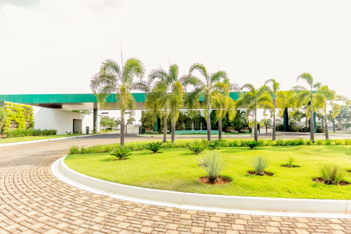 Casa 4 suítes a venda no condomínio fechado Portal do Sol Green em Goiânia. - Foto