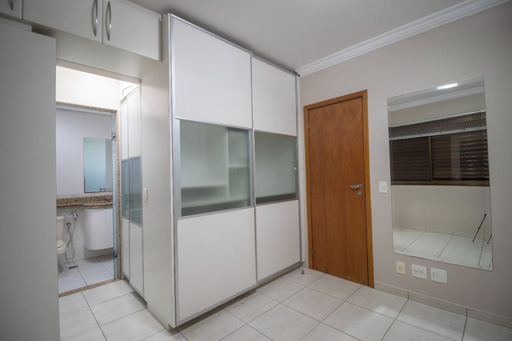 Apartamento 3 Suítes no Setor Bueno com Varanda e Armários - Foto