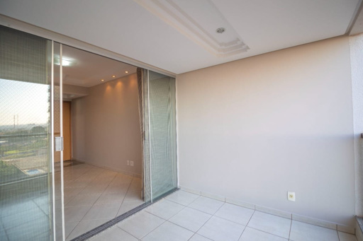 Apartamento 3 Suítes no Setor Bueno com Varanda e Armários - Foto
