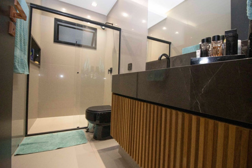 Casa térrea mobiliada e decorada à venda em condomínio fechado Portal do Sol Green em Goiânia-GO. - Foto
