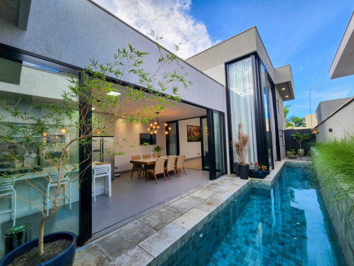 Casa térrea mobiliada e decorada à venda em condomínio fechado Portal do Sol Green em Goiânia-GO. - Foto