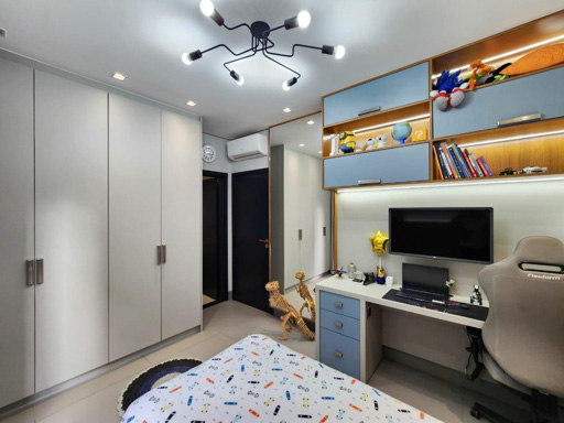 Casa térrea mobiliada e decorada à venda em condomínio fechado Portal do Sol Green em Goiânia-GO. - Foto