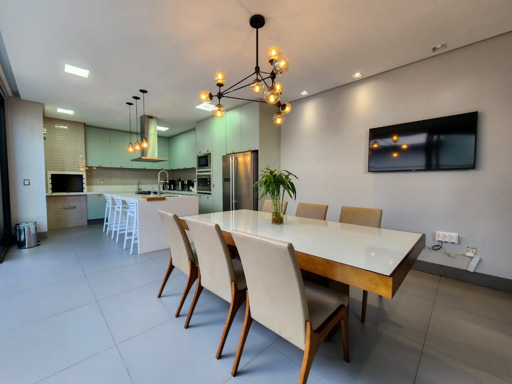 Casa térrea mobiliada e decorada à venda em condomínio fechado Portal do Sol Green em Goiânia-GO. - Foto