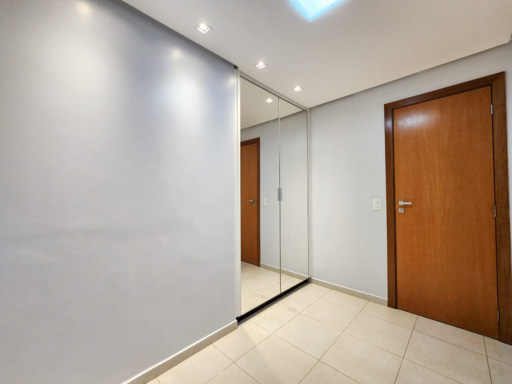 Apartamento para Locação no Del Triunfo – 3 Quartos, 1 Suíte | Alto da Glória - Foto