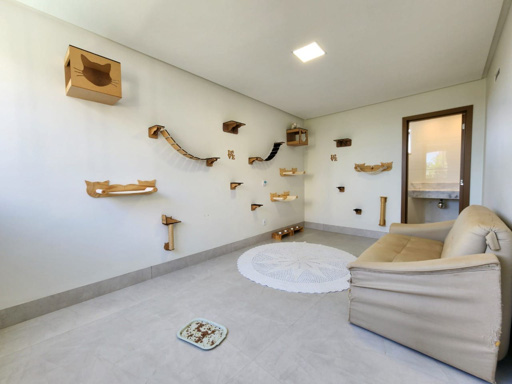 Casa sobrado com 4 suítes à venda em condomínio fechado Portal do Sol Green em Goiânia-Go. - Foto
