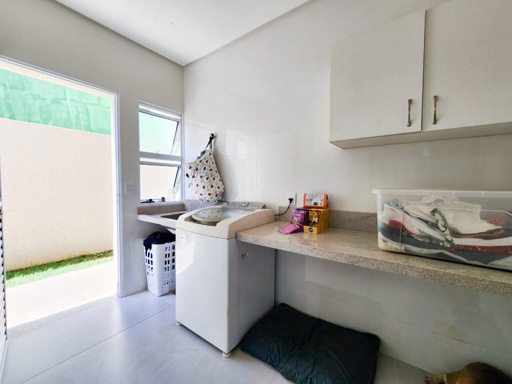 Casa sobrado com 4 suítes à venda em condomínio fechado Portal do Sol Green em Goiânia-Go. - Foto