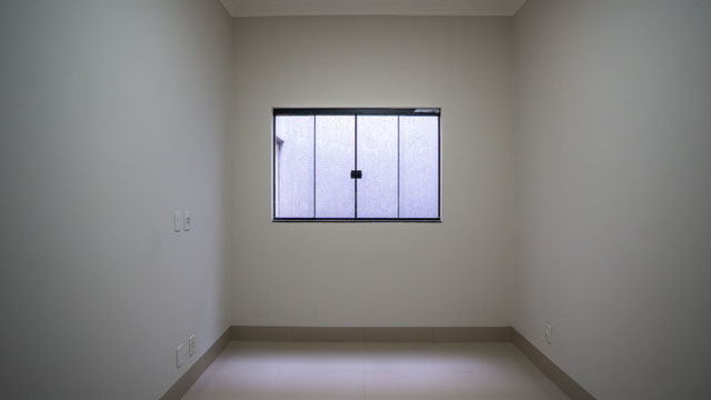 Casa Moderna com Pé-Direito Duplo e Acabamento Diferenciado Jardim Presidente - Foto
