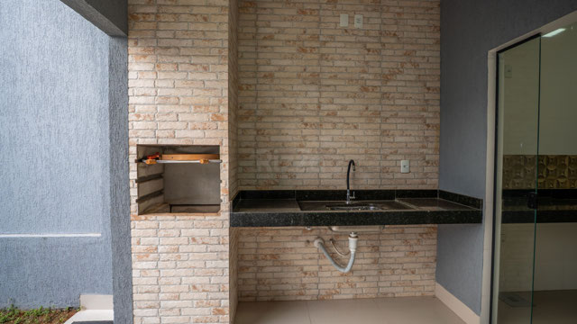 Casa Moderna com Pé-Direito Duplo e Acabamento Diferenciado Jardim Presidente - Foto