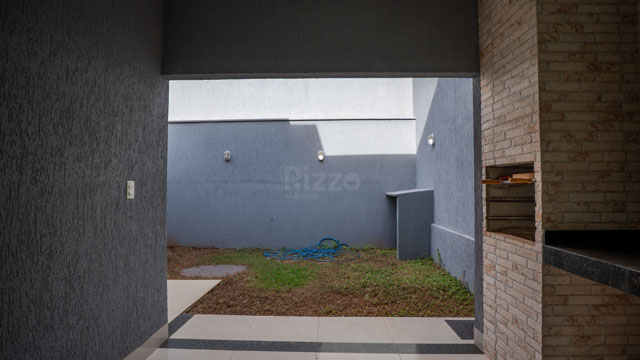 Casa Moderna com Pé-Direito Duplo e Acabamento Diferenciado Jardim Presidente - Foto