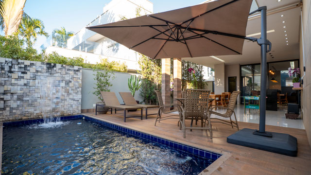 Casa 3 Quartos com Pé-Direito Duplo e Área Gourmet em Terreno de 406m² - Foto