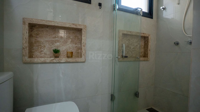 Casa 3 Quartos com Pé-Direito Duplo e Área Gourmet em Terreno de 406m² - Foto