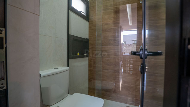 Casa 3 Quartos com Pé-Direito Duplo e Área Gourmet em Terreno de 406m² - Foto