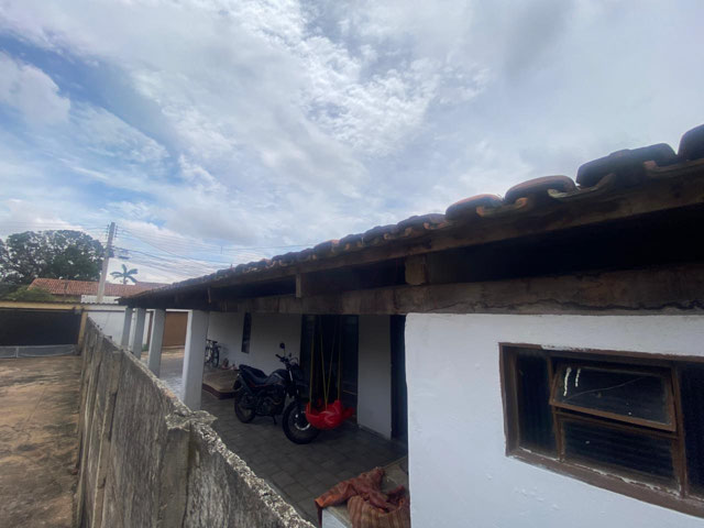 Duas residências no mesmo lote, em localização estratégica no Jardim América em Goiânia - Foto