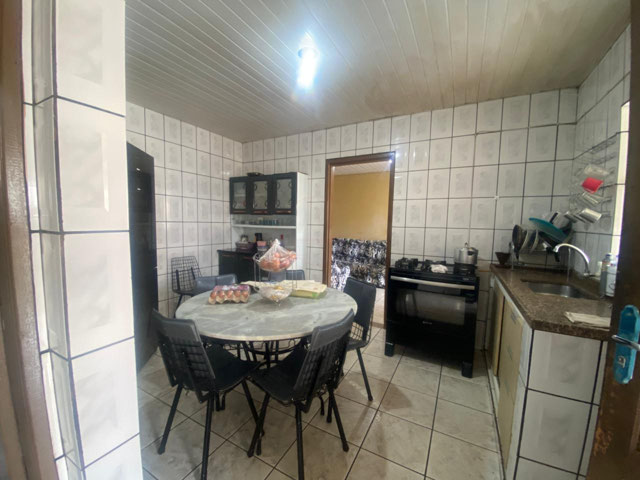 Duas residências no mesmo lote, em localização estratégica no Jardim América em Goiânia - Foto