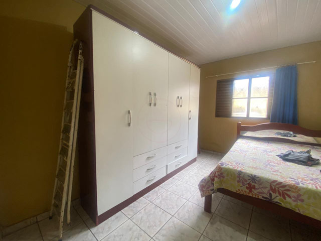 Duas residências no mesmo lote, em localização estratégica no Jardim América em Goiânia - Foto