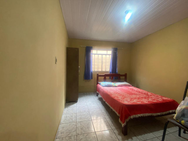 Duas residências no mesmo lote, em localização estratégica no Jardim América em Goiânia - Foto