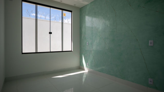 Casa Térrea no Faiçalville com 4 Suítes e Pé-Direito Duplo - Foto
