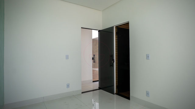 Casa Térrea no Faiçalville com 4 Suítes e Pé-Direito Duplo - Foto