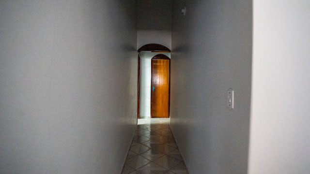 Casa no Setor Sudoeste com 7 Quartos e Potencial de Renda - Foto