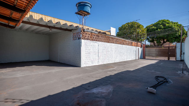 Casa no Setor Sudoeste com 7 Quartos e Potencial de Renda - Foto