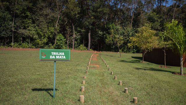 Lote de Esquina Privilegiado no Jardins França. - Foto