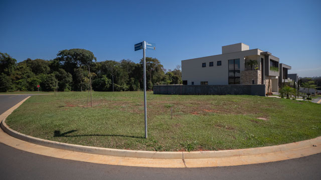 Lote de Esquina Privilegiado no Jardins França. - Foto