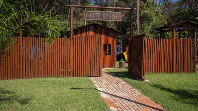 Lote de Esquina Privilegiado no Jardins França. - Foto